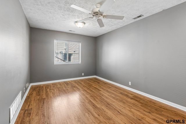 5859 S 146th Street, Omaha, NE 68137