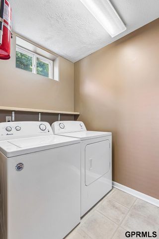 5859 S 146th Street, Omaha, NE 68137