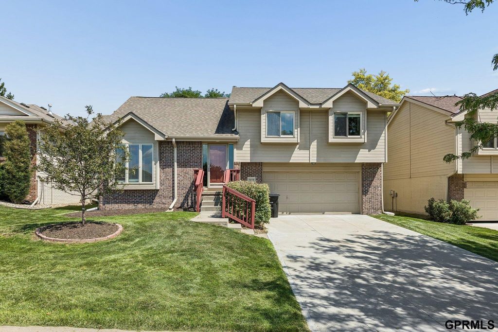 5859 S 146th Street, Omaha, NE 68137
