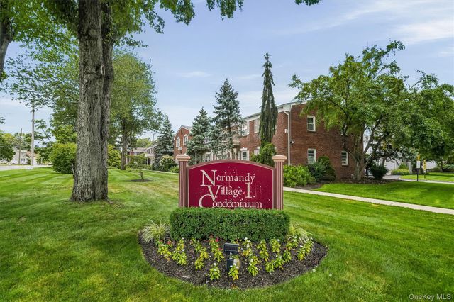 1 Normandy Village 1, Nanuet, NY 10954