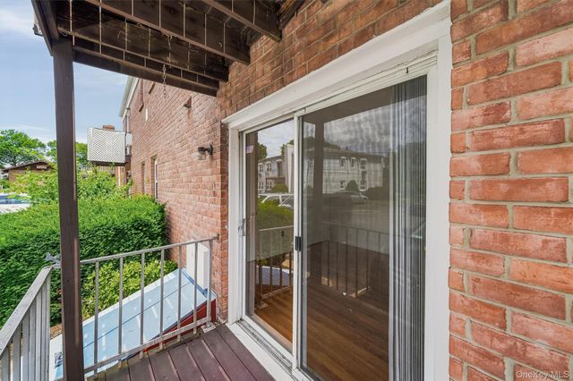 1 Normandy Village 1, Nanuet, NY 10954