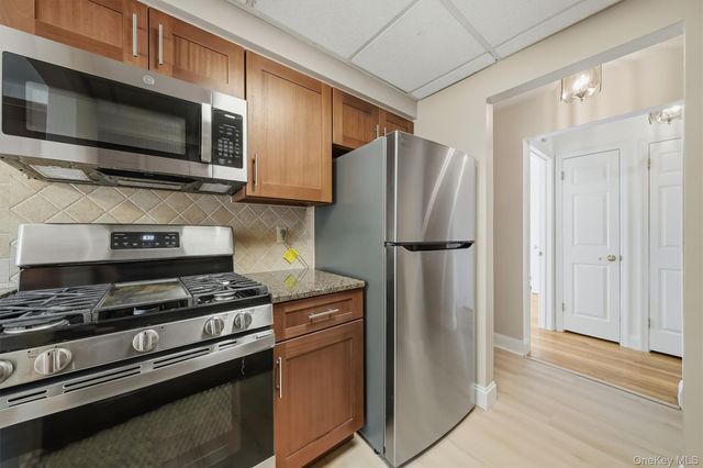 1 Normandy Village 1, Nanuet, NY 10954