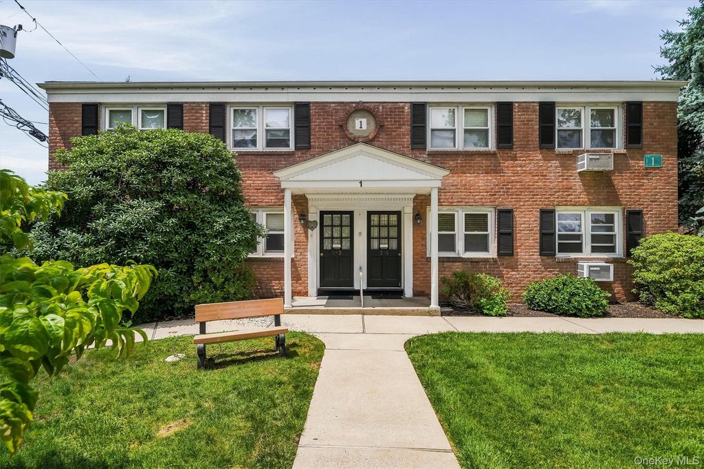 1 Normandy Village 1, Nanuet, NY 10954