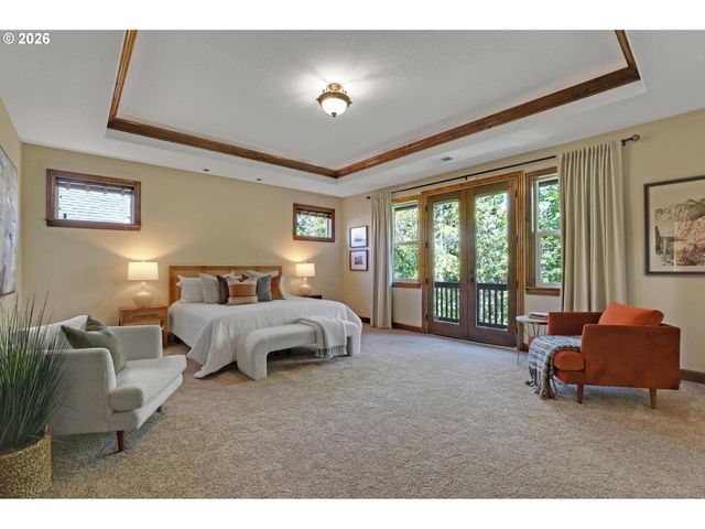 12125 Nw BLACKHAWK Dr, Portland, OR 97229