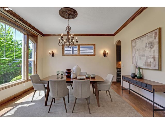 12125 Nw BLACKHAWK Dr, Portland, OR 97229