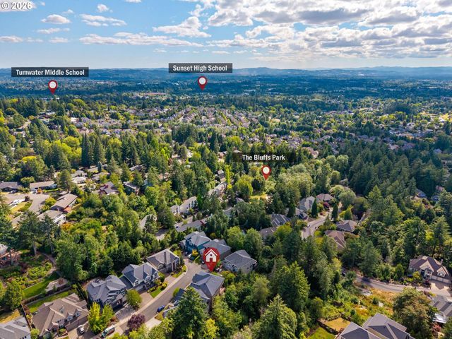 12125 Nw BLACKHAWK Dr, Portland, OR 97229