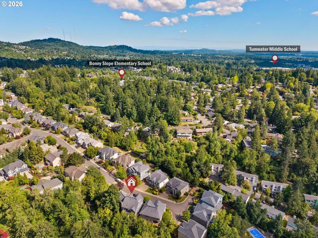 12125 Nw BLACKHAWK Dr, Portland, OR 97229