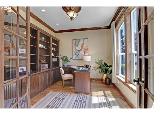 12125 Nw BLACKHAWK Dr, Portland, OR 97229