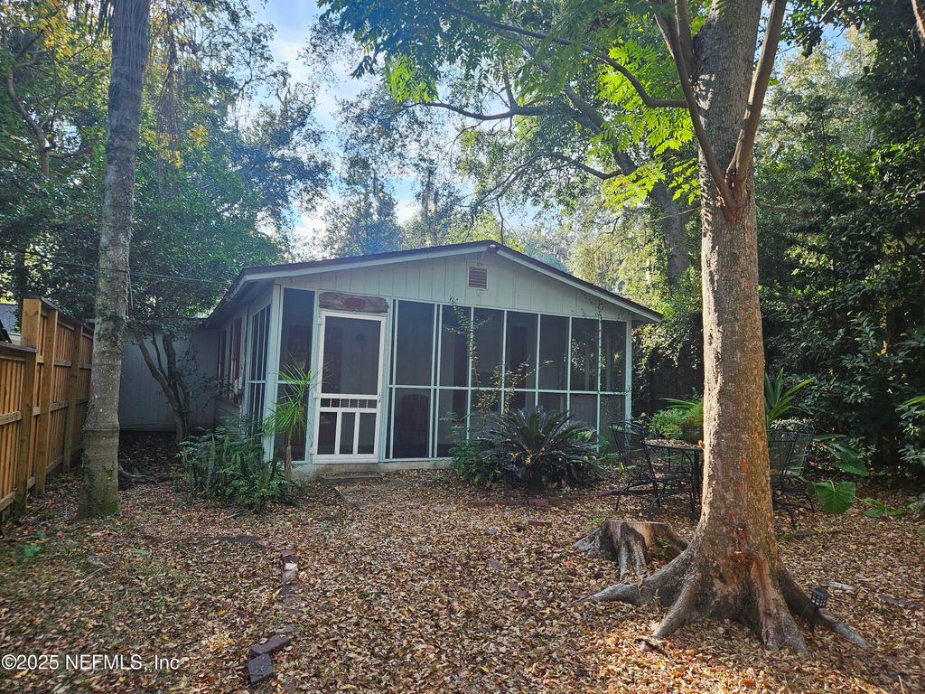 2514 ALGONQUIN Avenue B, Jacksonville, FL 32210