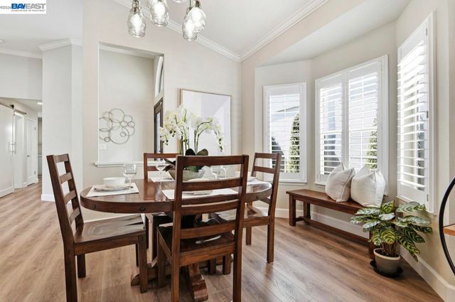 740 Glasgow Cir, Danville, CA 94526