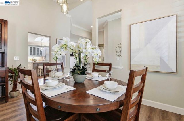 740 Glasgow Cir, Danville, CA 94526