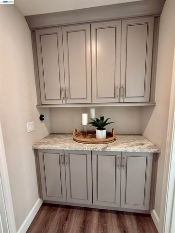 740 Glasgow Cir, Danville, CA 94526