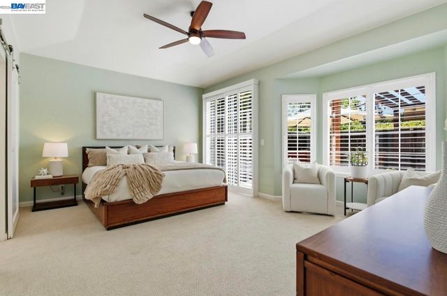 740 Glasgow Cir, Danville, CA 94526