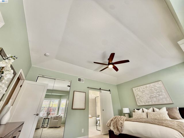 740 Glasgow Cir, Danville, CA 94526