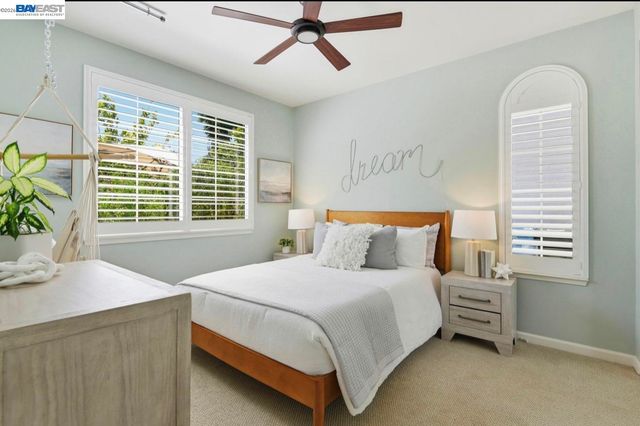 740 Glasgow Cir, Danville, CA 94526