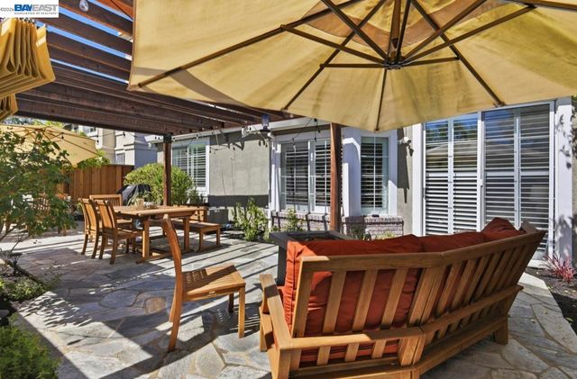 740 Glasgow Cir, Danville, CA 94526