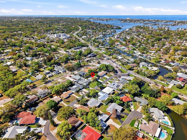 3370 HARBOR LAKE DR, Largo, FL 33770