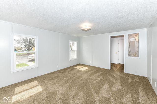 25 Myrenia Avenue, Ingalls, IN 46048