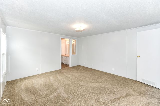 25 Myrenia Avenue, Ingalls, IN 46048