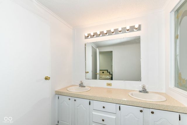 25 Myrenia Avenue, Ingalls, IN 46048