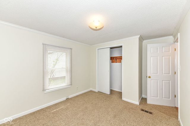 25 Myrenia Avenue, Ingalls, IN 46048