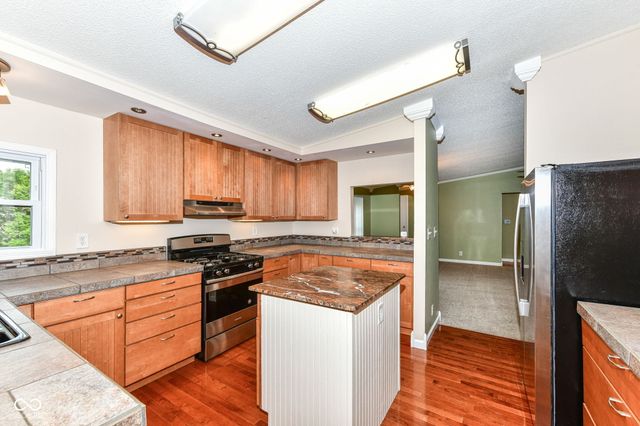 25 Myrenia Avenue, Ingalls, IN 46048