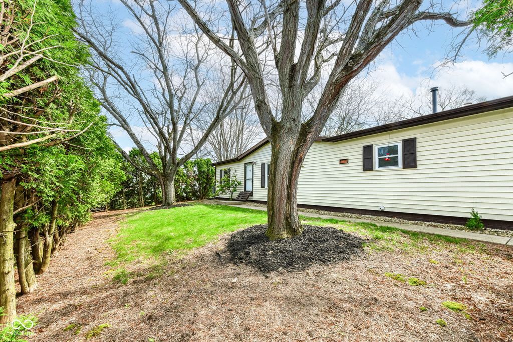 25 Myrenia Avenue, Ingalls, IN 46048