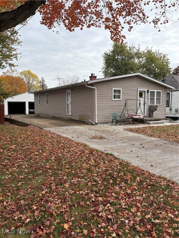 369 Warwick Street, Akron, OH 44305