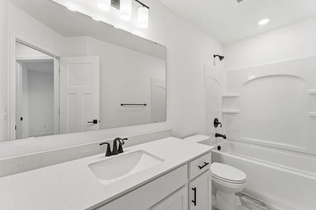 558 Waterford Place, Waconia, MN 55387