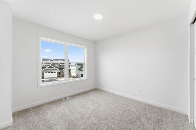 558 Waterford Place, Waconia, MN 55387