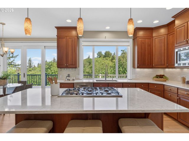 2727 Nw AVOCET Ln, Portland, OR 97229