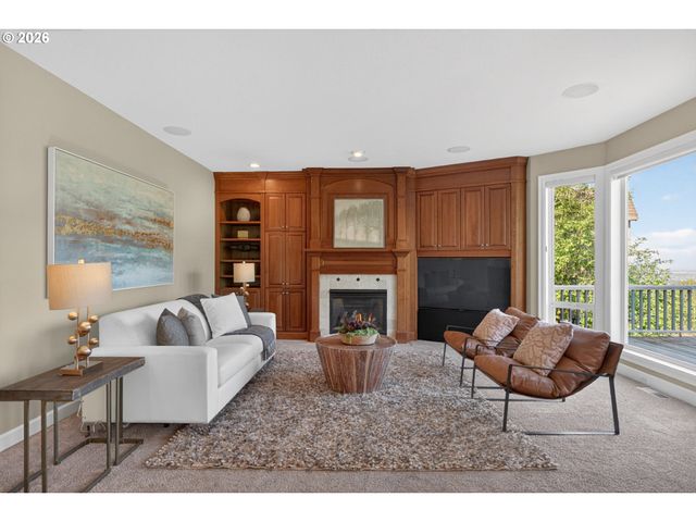 2727 Nw AVOCET Ln, Portland, OR 97229