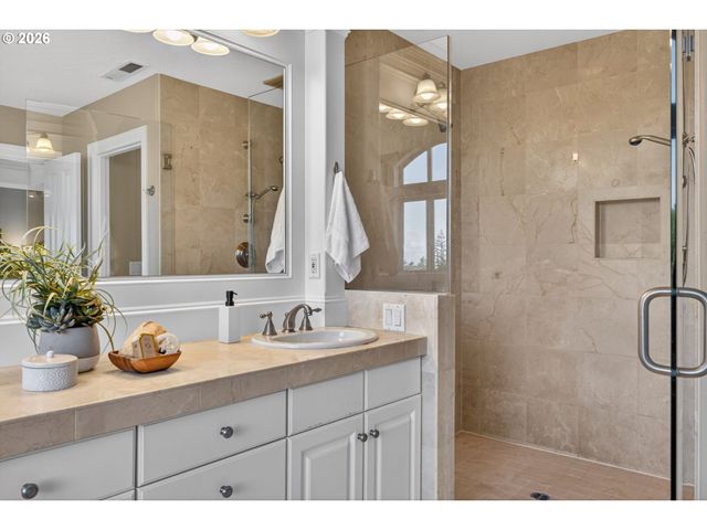 2727 Nw AVOCET Ln, Portland, OR 97229