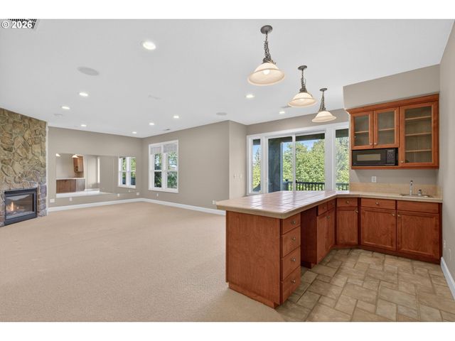 2727 Nw AVOCET Ln, Portland, OR 97229