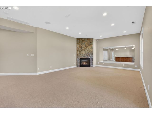 2727 Nw AVOCET Ln, Portland, OR 97229