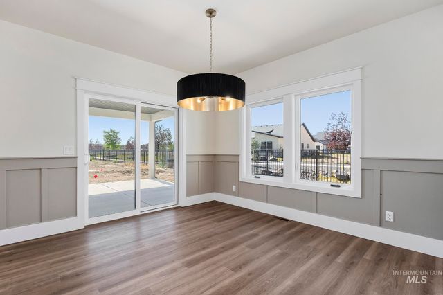 548 Canyon Falls Dr, Twin Falls, ID 83301