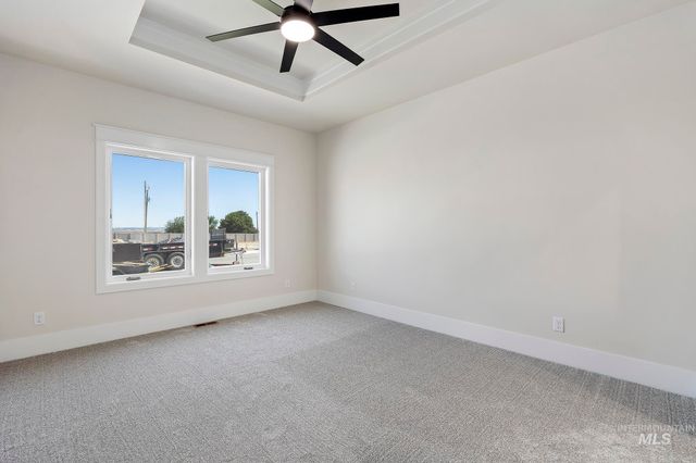 548 Canyon Falls Dr, Twin Falls, ID 83301