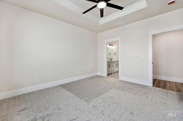 548 Canyon Falls Dr, Twin Falls, ID 83301