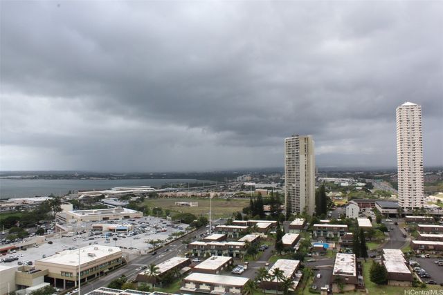 98-402 Koauka Loop 2402, Aiea, HI 96701