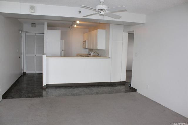 98-402 Koauka Loop 2402, Aiea, HI 96701