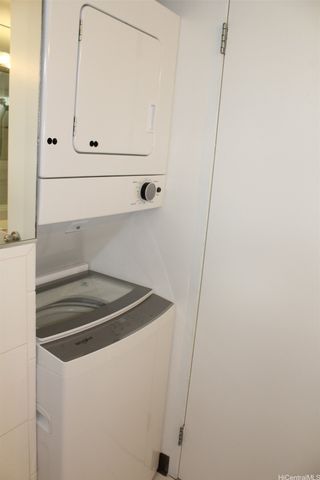 98-402 Koauka Loop 2402, Aiea, HI 96701