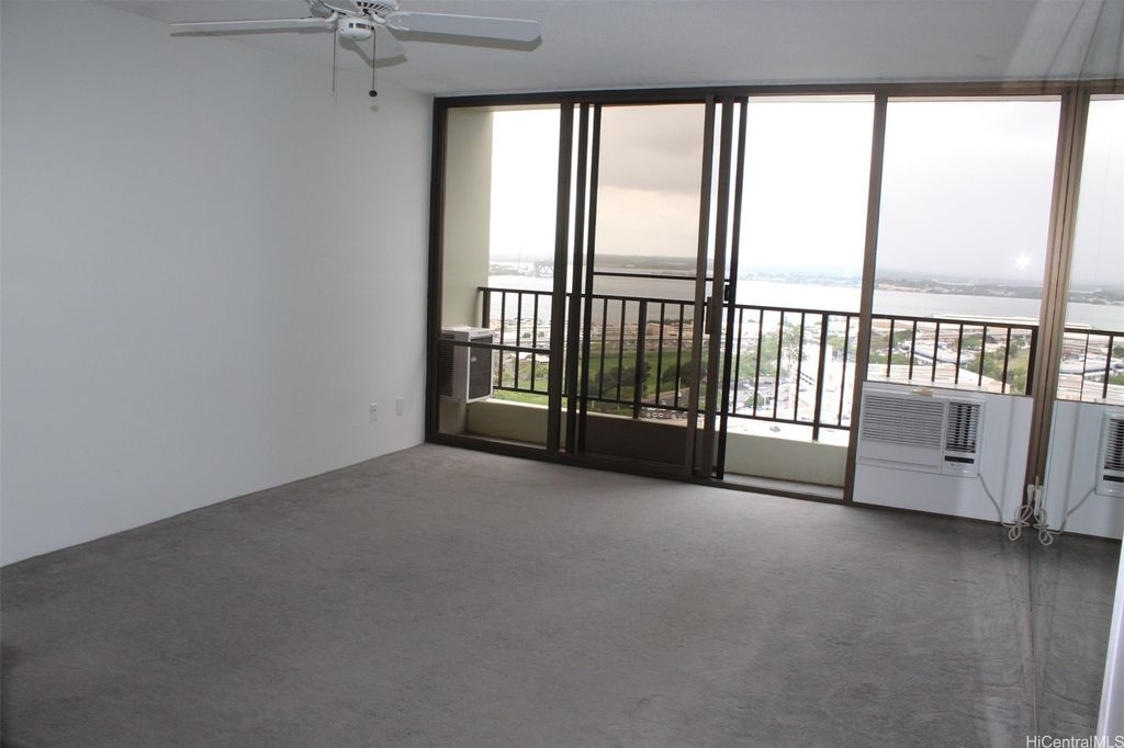 98-402 Koauka Loop 2402, Aiea, HI 96701