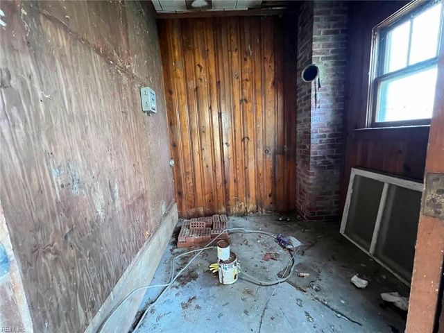 921 Freeman Mill RD, Suffolk, VA 23438