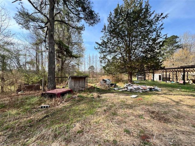 921 Freeman Mill RD, Suffolk, VA 23438