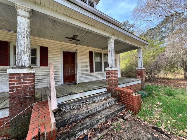 921 Freeman Mill RD, Suffolk, VA 23438