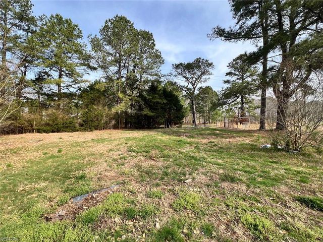 921 Freeman Mill RD, Suffolk, VA 23438