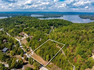 6933 &6937 Short Tail Springs Road, Harrison, TN 37341