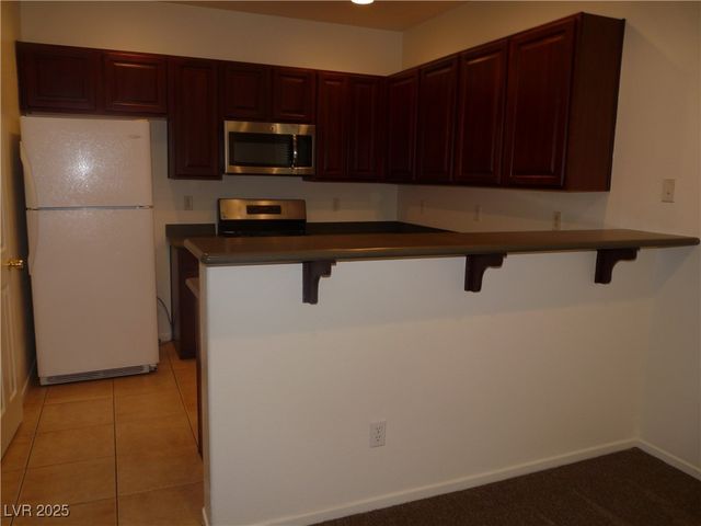 7944 Crimson Point Street, Las Vegas, NV 89149