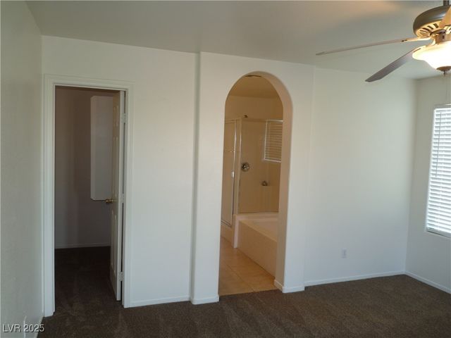 7944 Crimson Point Street, Las Vegas, NV 89149