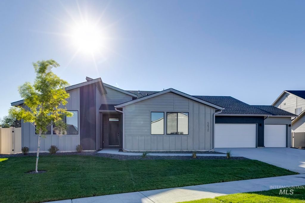 5412 Castleton Ave, Nampa, ID 83686